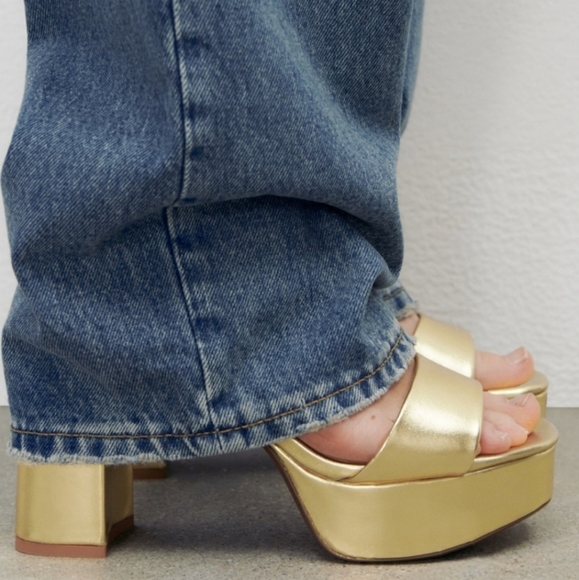 NWT ZARA GOLD LEATHER PLATFORM HIGH HEELED SANDAL, SIZE 10 - Picture 4 of 16